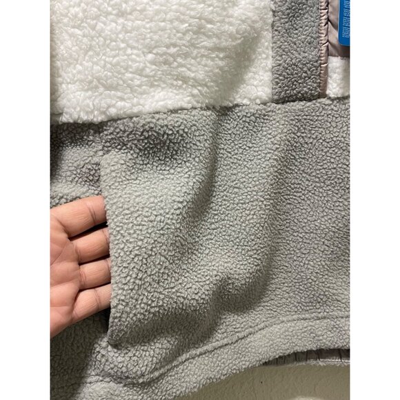 Columbia NWT Women's Long Sleeve Cropped Fleece Pullover, XL, Gray/White - Picture 9 of 16